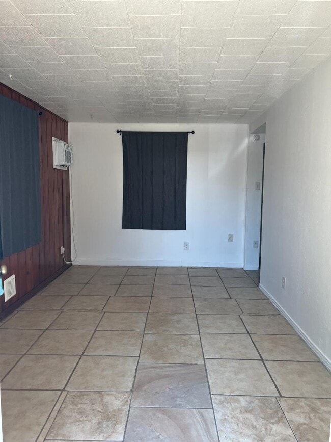Building Photo - 2214-2216 Moreno Ave. - 2216 Moreno Apt A