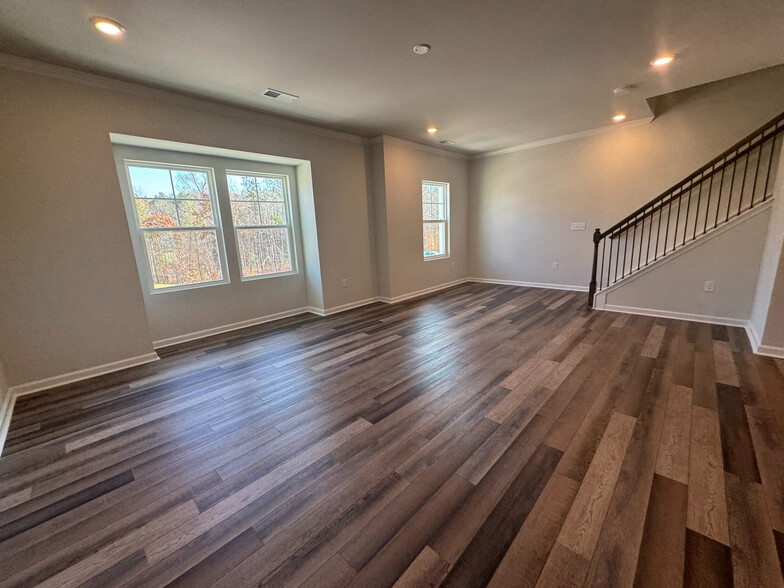 Building Photo - Room in Townhome on Castle Loch Ln