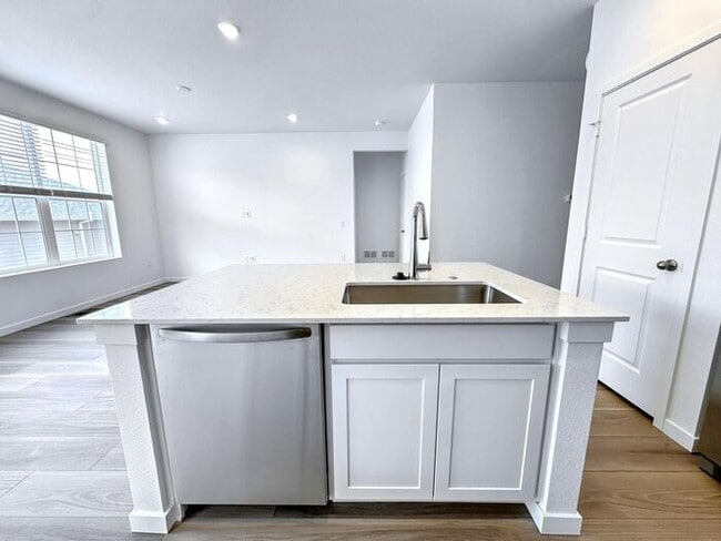 Building Photo - This property is located in a 55+ communit...