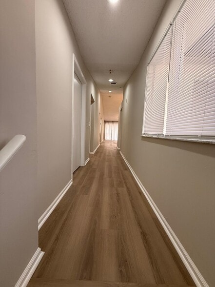 Foyer Hall - 330 NW 67th St