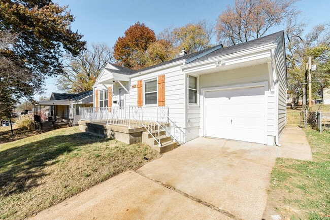 Building Photo - 9429 Harold Dr