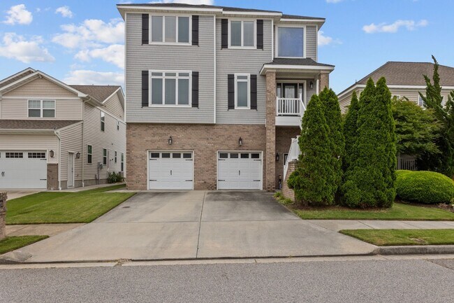 Building Photo - Welcome to your dream home in Norfolk, Virginia!