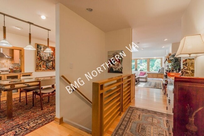 Building Photo - 3404 Mansfield Rd
