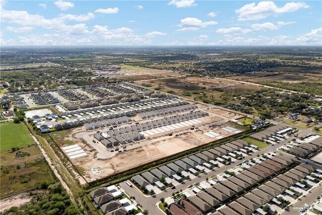 Building Photo - 22 W Harrison Ave