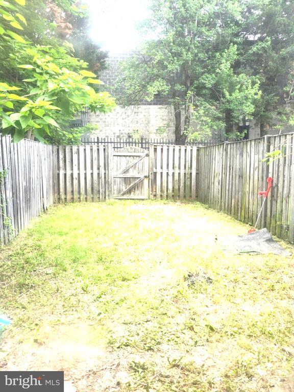 Building Photo - 2117 Ferguson Pl