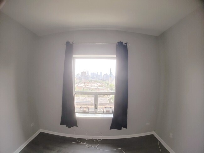 Building Photo - 100 N Hermitage Ave