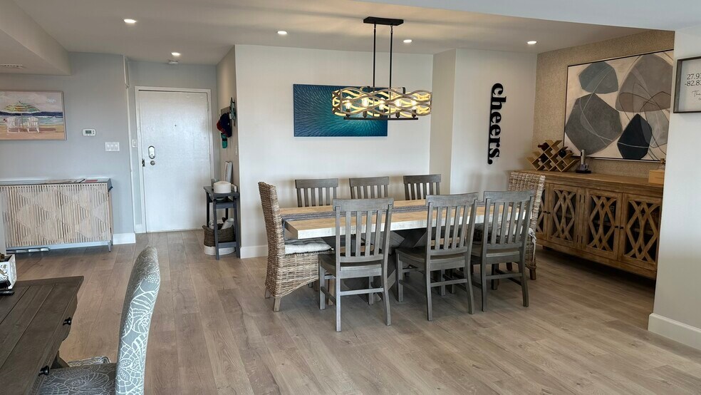 Building Photo - 1621 Gulf Blvd
