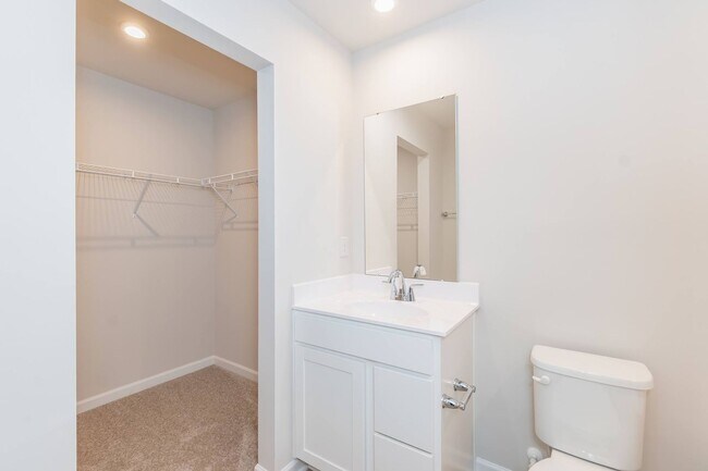 Building Photo - Brand New End-Unit Townhome in Raleigh