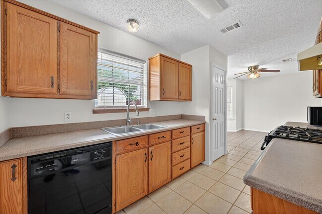 Building Photo - Spacious Denton Home with Dual Primary Suites & Oversized Lot!