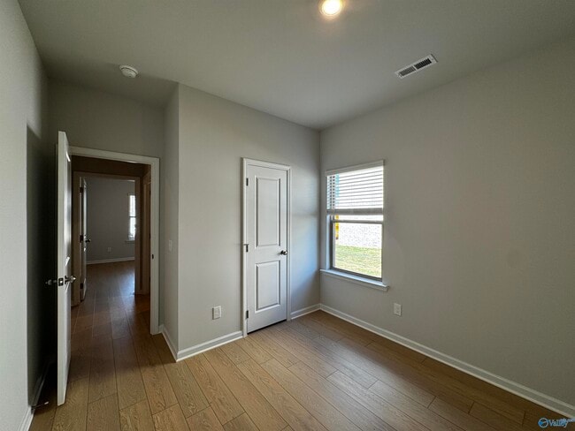 Building Photo - 144 Whitner Dr