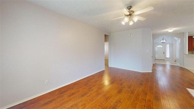 Building Photo - 21723 Chanas Ct