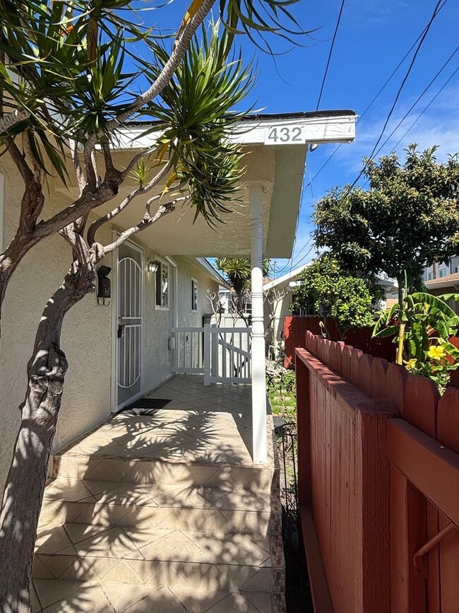 Building Photo - Bright & Spacious 2-Bedroom Home with Private Patio in San Pedro
