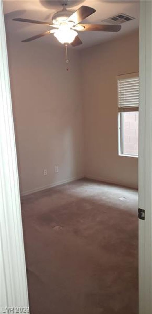 Building Photo - 4 Bedroom located in 89002!!