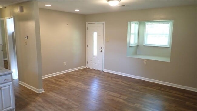 Building Photo - 9851 Abbeys Ln