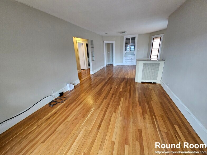 Building Photo - 82 Walnut St