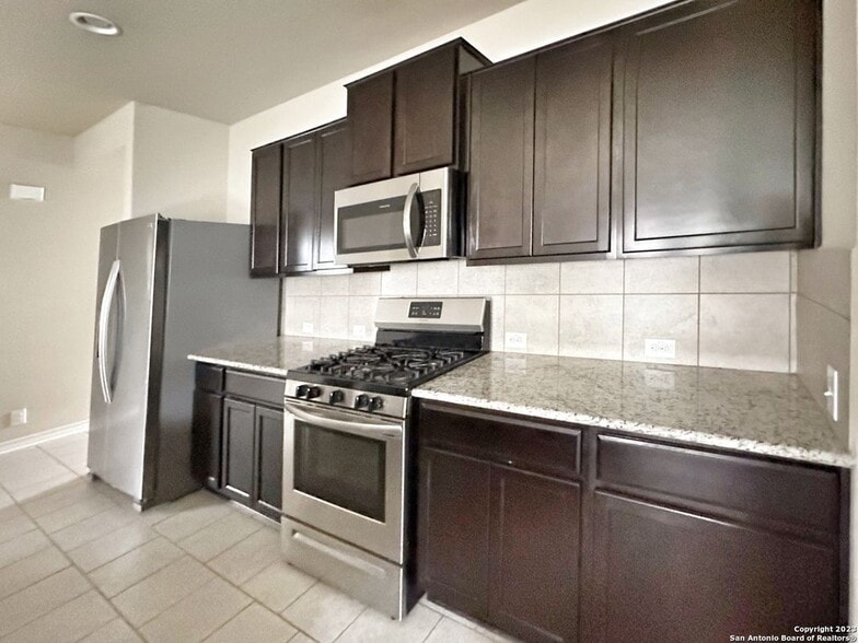 Building Photo - 8610 Emerald Sky Dr