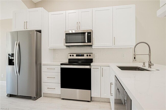 Building Photo - 16404 Kelly Woods Dr