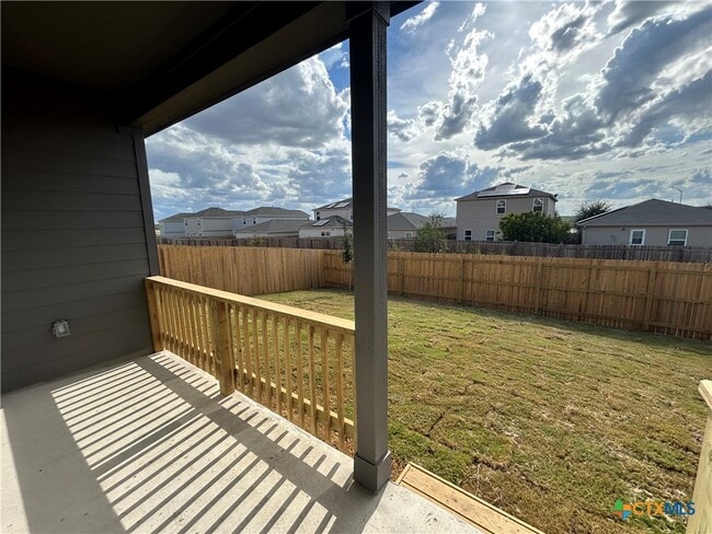 Building Photo - 728 Horsetail Ln