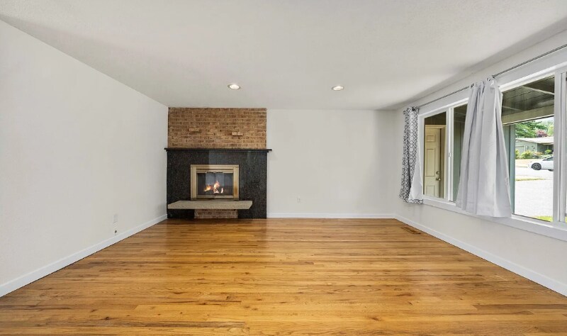 Building Photo - 2530 SW 325th Pl