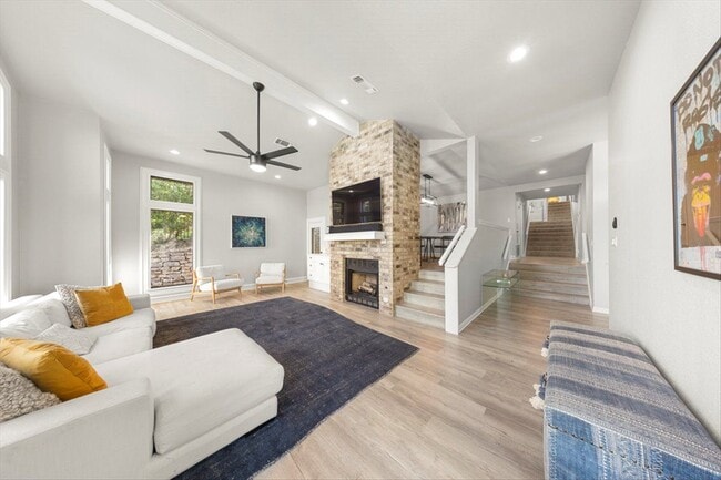 Building Photo - 6002 Mt Bonnell Rd