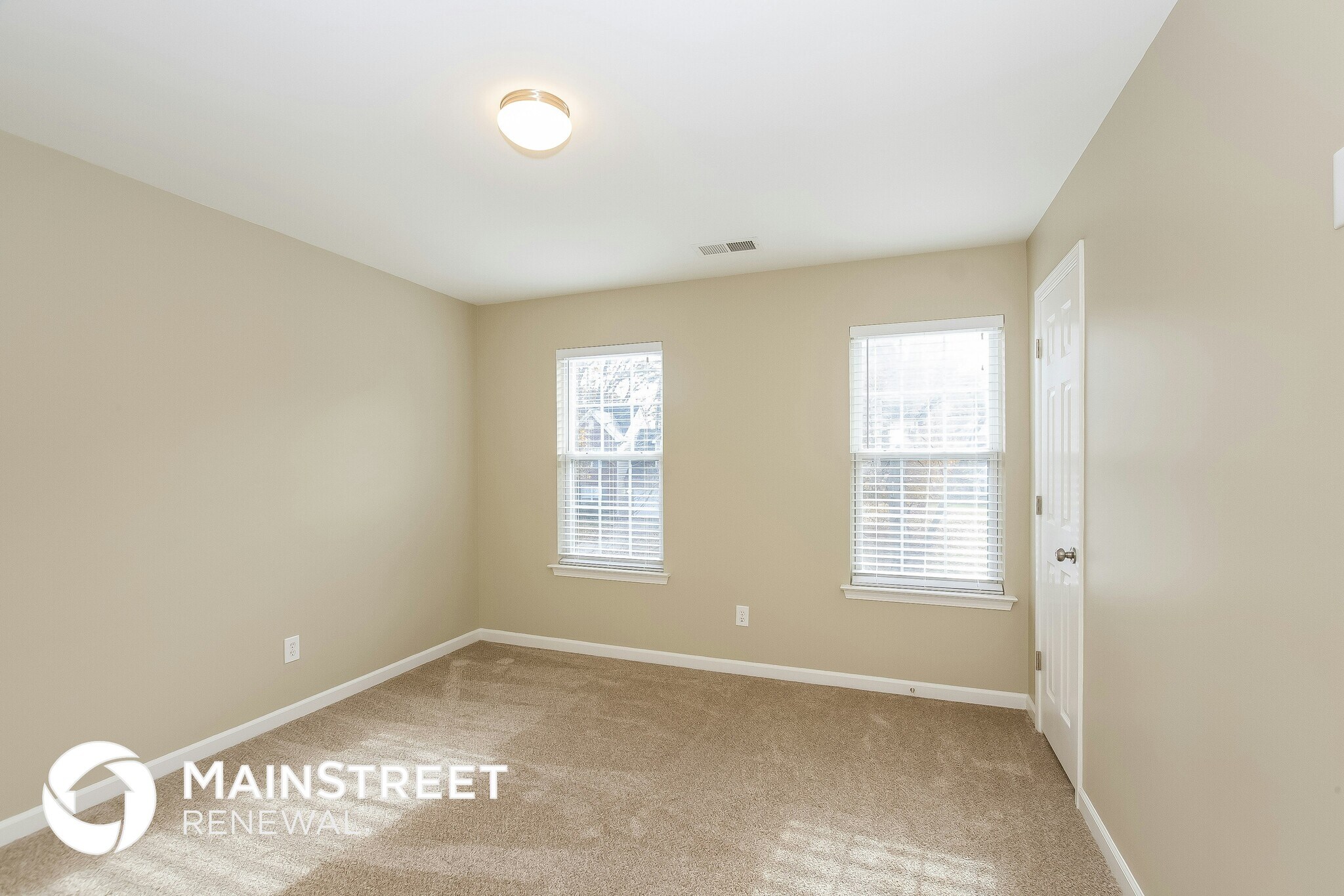 Building Photo - 6209 Forest Pond Dr
