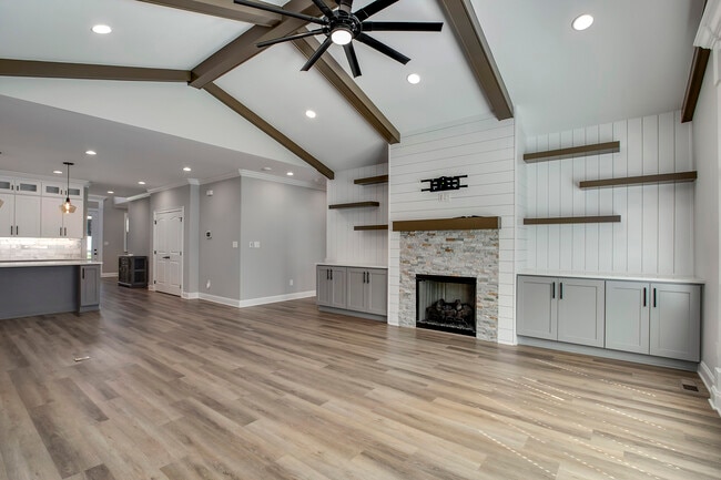 Building Photo - 310 Dudala Way