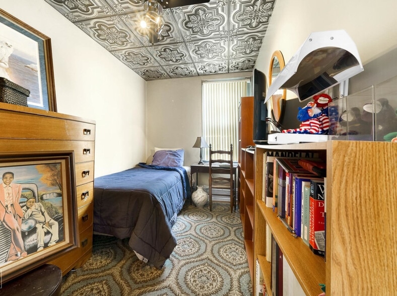 Third bedroom - 11349 S Saint Lawrence Ave