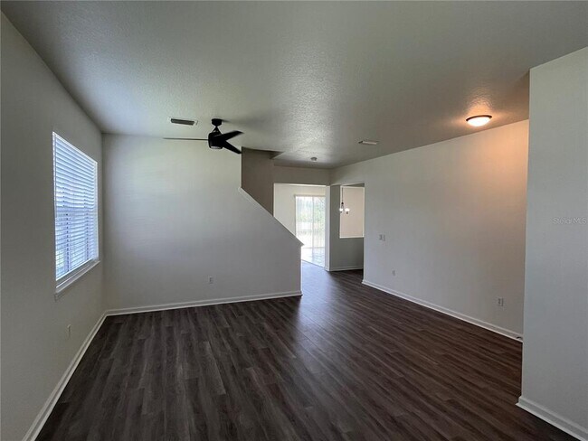 Building Photo - 101 Hagge Dr