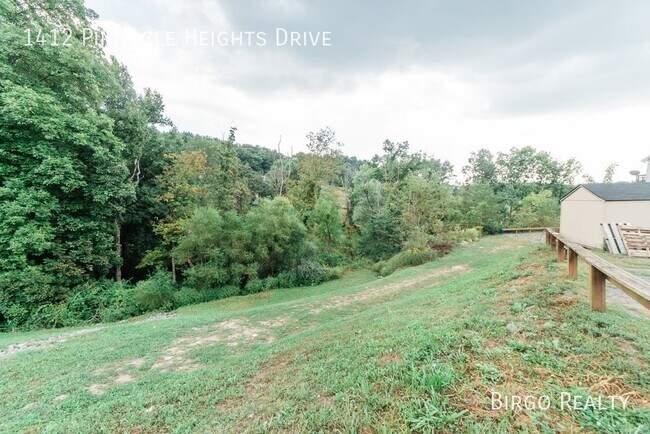 Building Photo - Move in Special! First Month's Rent is Fre...