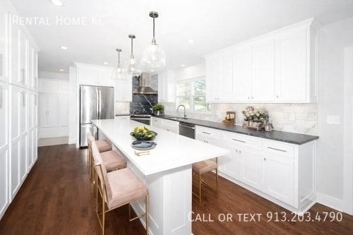 Building Photo - 12020 Ensley Ln