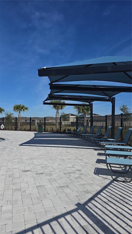 Building Photo - 3340 Pine Lily Ave