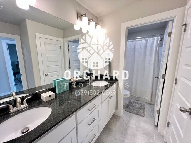 Building Photo - Haven | Duplex in Siloam Springs!