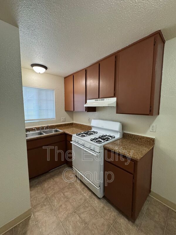 Building Photo - 32606 Rd 124