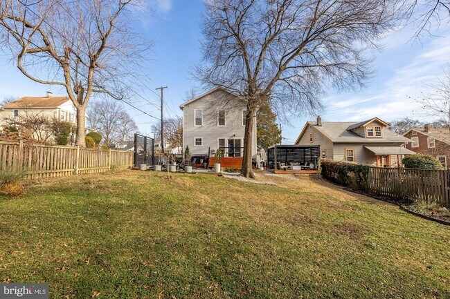 Building Photo - 4240 34th St