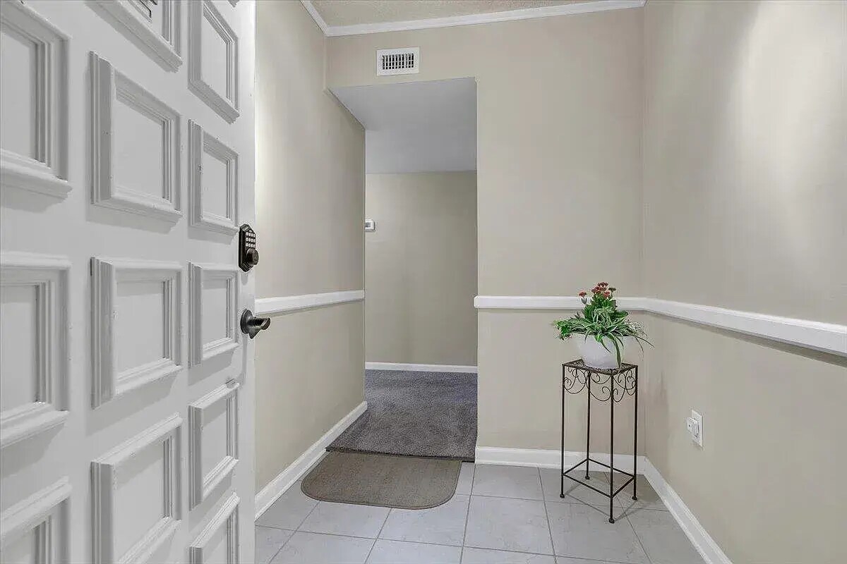 Building Photo - 5260 Crossbow Cir