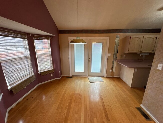 Building Photo - 4402 Dellafay Dr