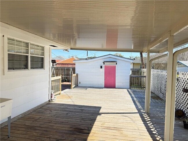 Building Photo - 3324 Davidson Pl