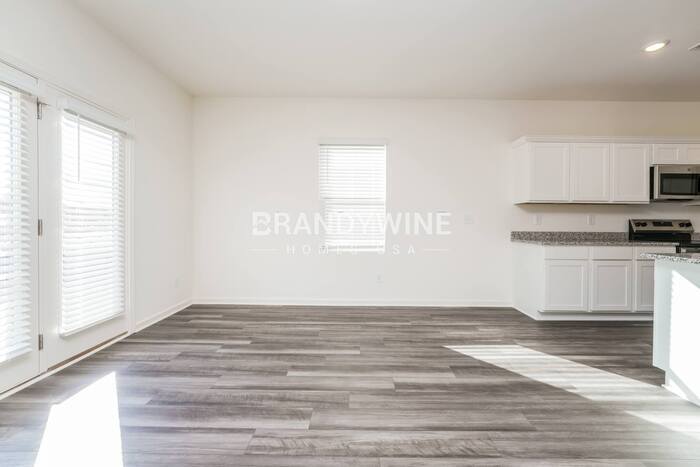 Building Photo - 74 Otway Lp