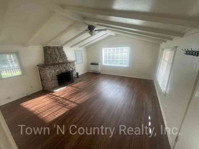 Building Photo - Charming Carmel Valley Retreat in Carmel U...