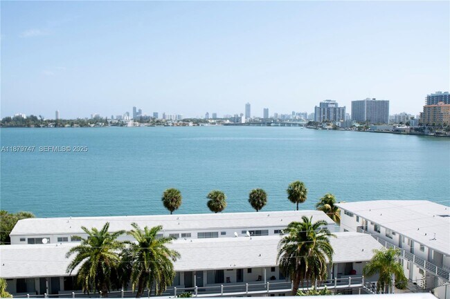 Building Photo - 7928 East Dr