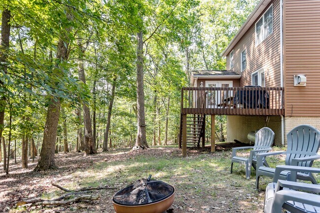 Building Photo - 3 Bedroom Home in Massanutten!!!