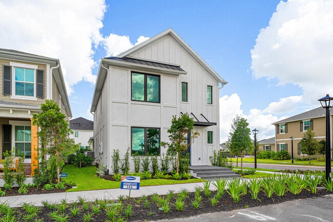 Building Photo - 920 SW Newfield Ave