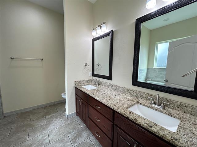 Building Photo - 204 Pearl Ln