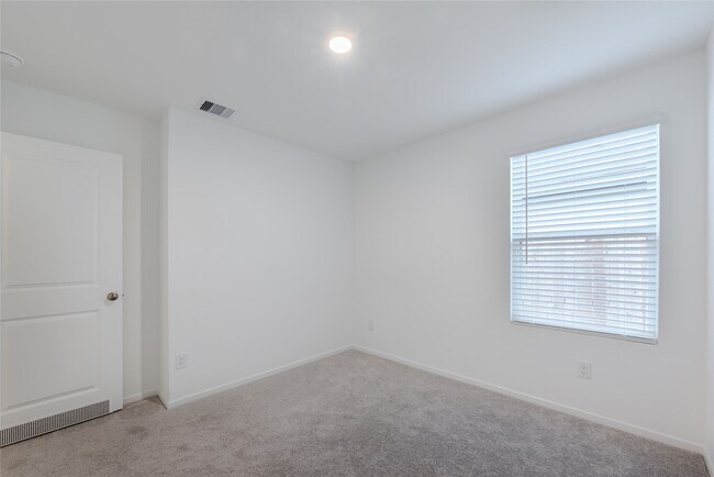 Building Photo - 18004 Valle Cupa Ln