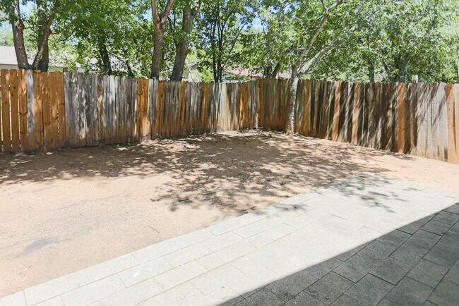 Building Photo - 7508 St Amant Pl