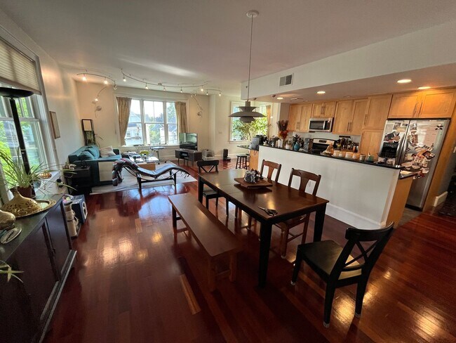 Building Photo - Rare Opportunity – Furnished, Spacious 2 B...
