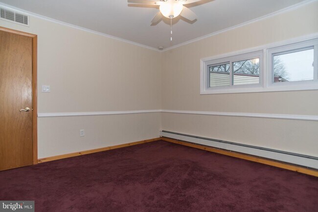 Building Photo - 346 Thornridge Dr