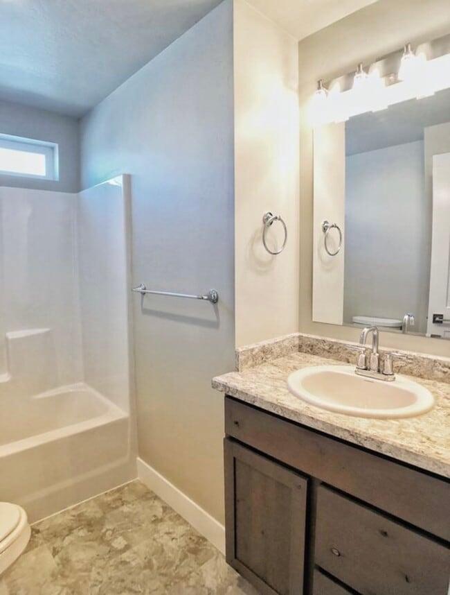 Building Photo - 4712 Giada Dr