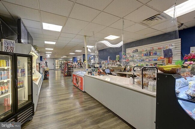 Building Photo - 5225 Pooks Hill Rd