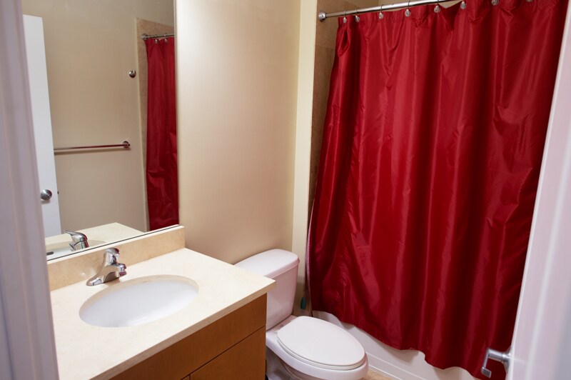 2nd bath - 2771 W Francis Pl